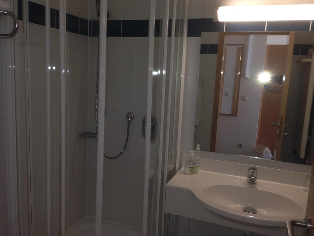 Hotel Zum Sportforum Blankenburg  Bilik gambar